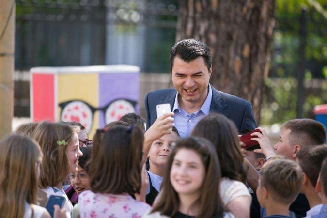 70421529 2624991927551972 2962448289347141632 N