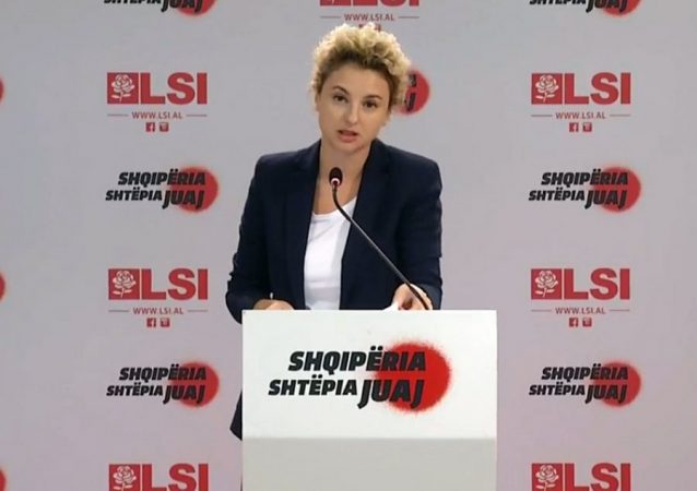 Auto Untitled 31568976748