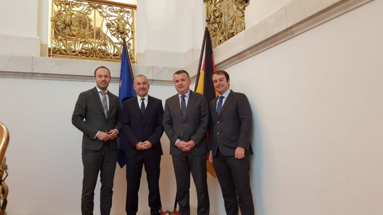 Cc4748a4 2dc0 487f Af78 7c6cd1cff125