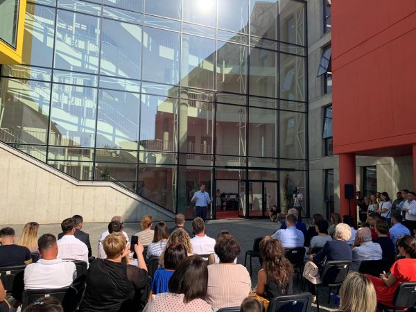 F6adfe9b 2da7 46b8 9331 1475a6e67e22