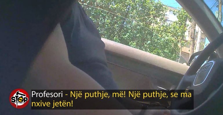 Nje Puthje Profesori