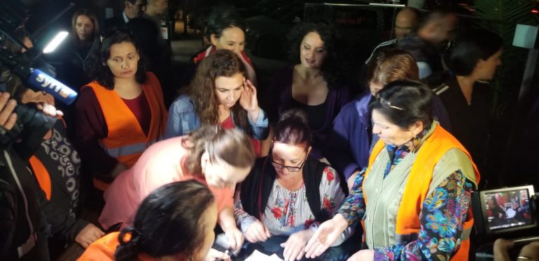 60f77d22 2942 400b A852 3a650b0371a8