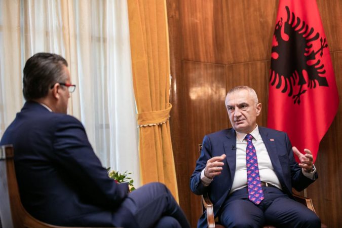 79789867 8372 48a0 8370 F1fea0412dae