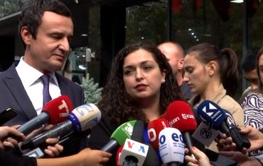 Vjosa Osmani Foto Teksti