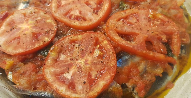 Tave Me Sardele Dhe Patate