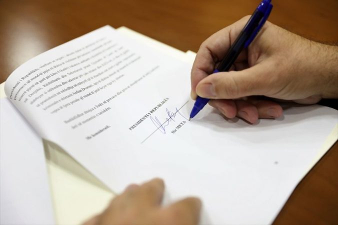 75576361 2619946954718228 9212641761145389056 O