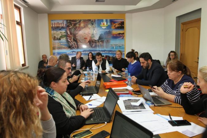 77015874 1745899575540127 3451464843238834176 O