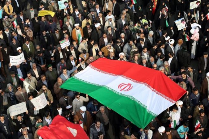 Manifestation En Iran 696x464