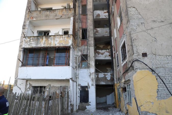 Shtepite E Shembura Termeti (14)