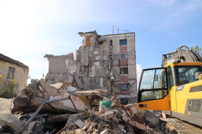 Shtepite E Shembura Termeti (15)