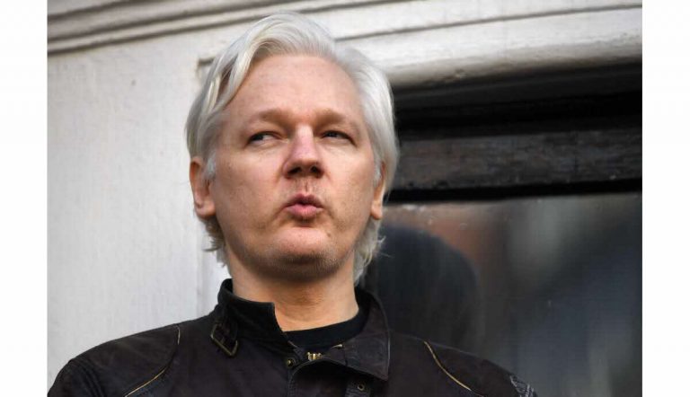 Suede Le Parquet Abandonne Les Poursuites Pour Viol Contre Julian Assange 1542345261 768x442