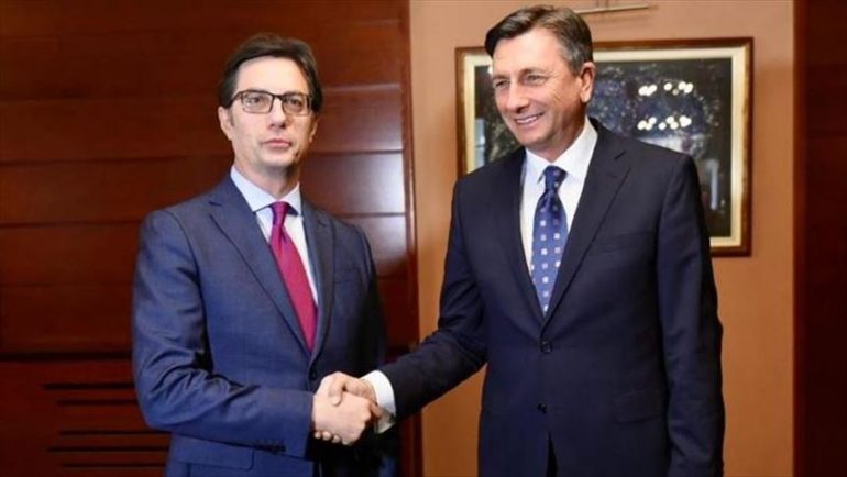 Thumbs B C 6a563df1884e2848a99e5e9c461aac2c (1)