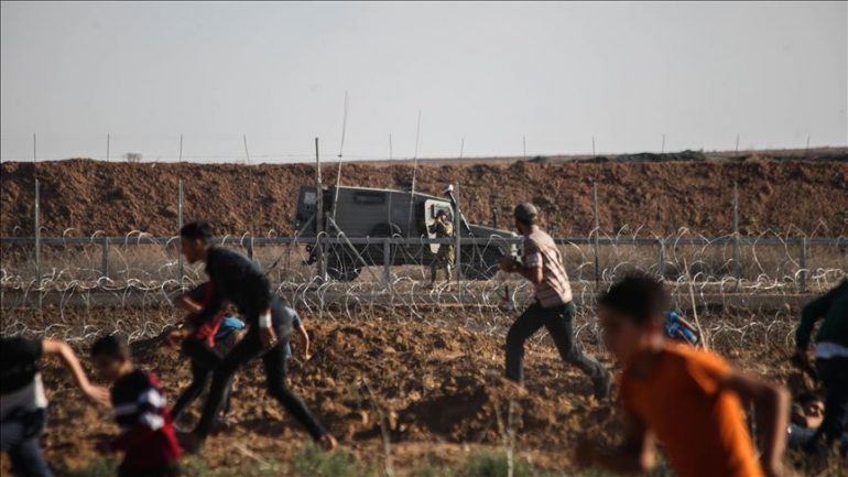 Thumbs B C D61cec8d9b3f8dac0d92d75515b4073c