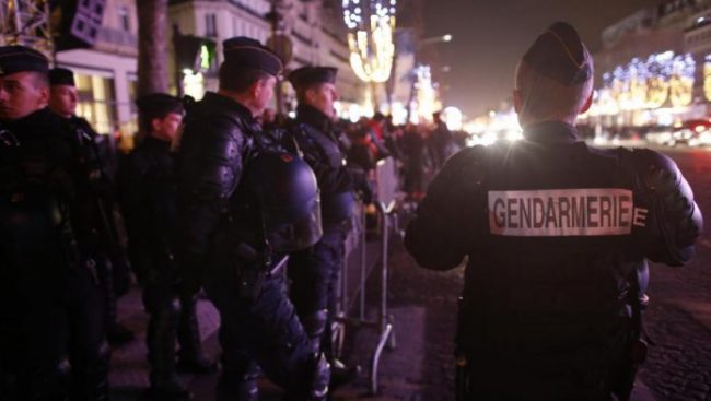 000 Arp4359600 696x393