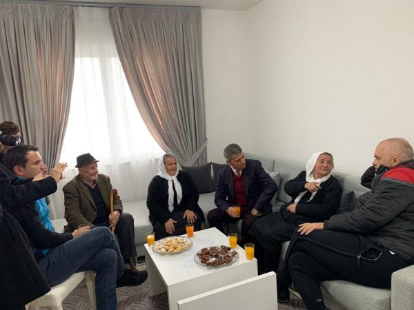 78464035 563216720919829 1733313754008911872 N