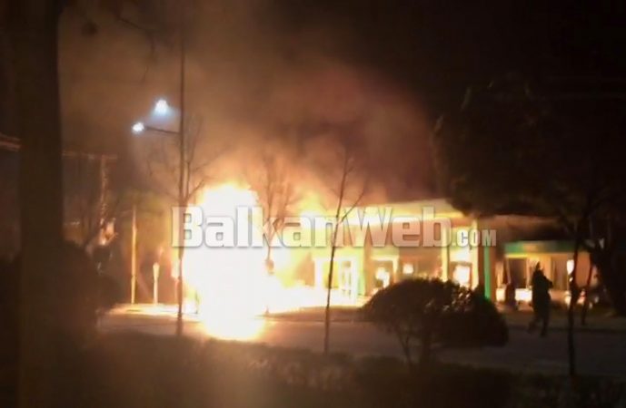 Karburanti Shperthen Ne Flake