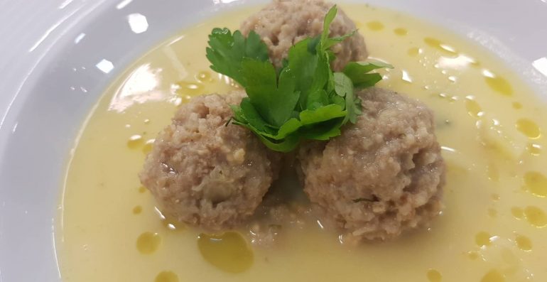 Supe Me Qofte Me Trahana