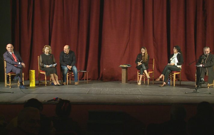 Te Kujtojme Mitrush Kutelin