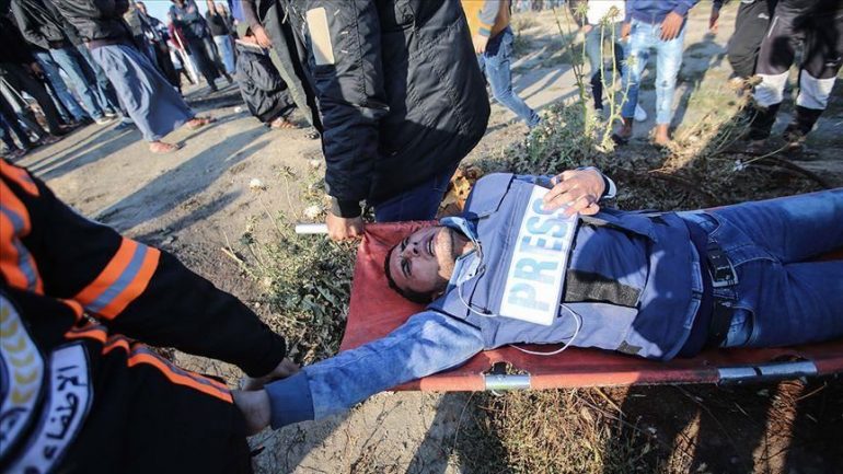 Thumbs B C Aaa5875c380729f0e196854d31a95223