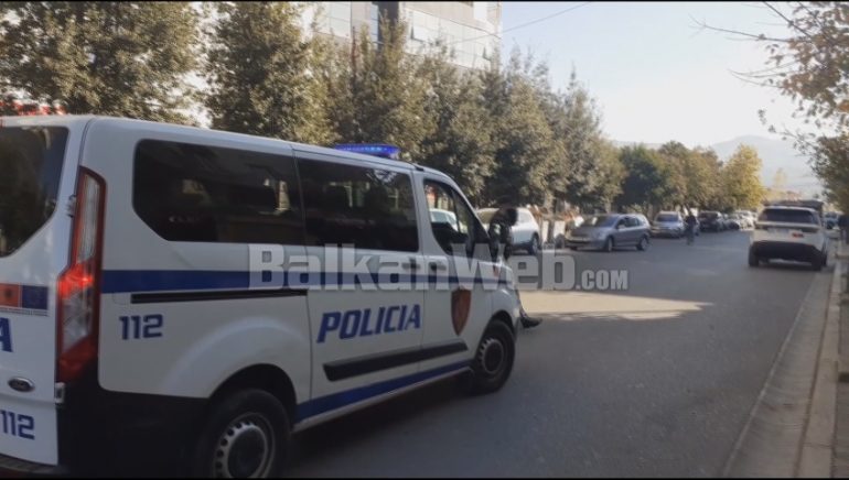 Te Shtena Me Arme Zjarri Ne Elbasan1