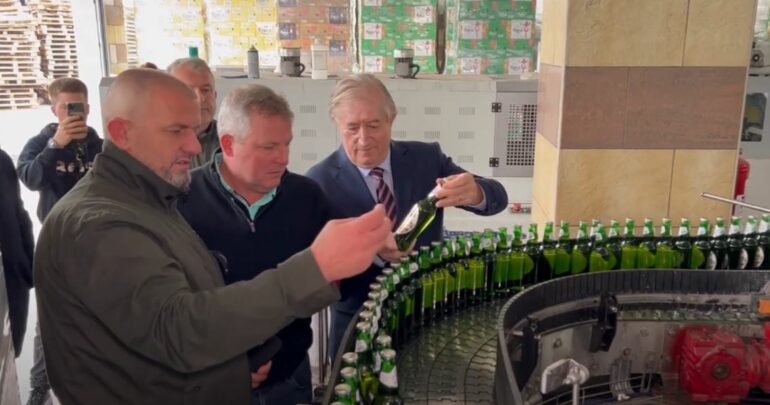 4556ba91 F424 4b12 Ba3e 37af5b1c368b