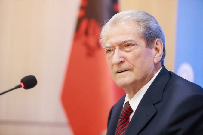 Sali Berisha Konference Me Gazetaret