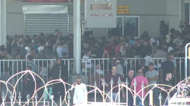 4017e43d 16f9 40f4 A08d 6a83b6a92e83