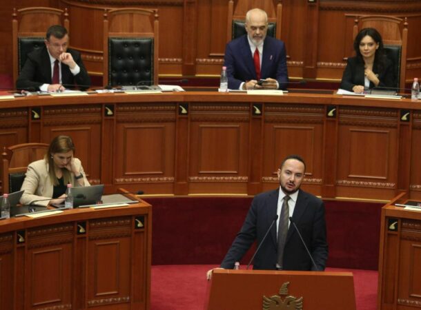 402645223 890025212482541 1518353160976692039 N