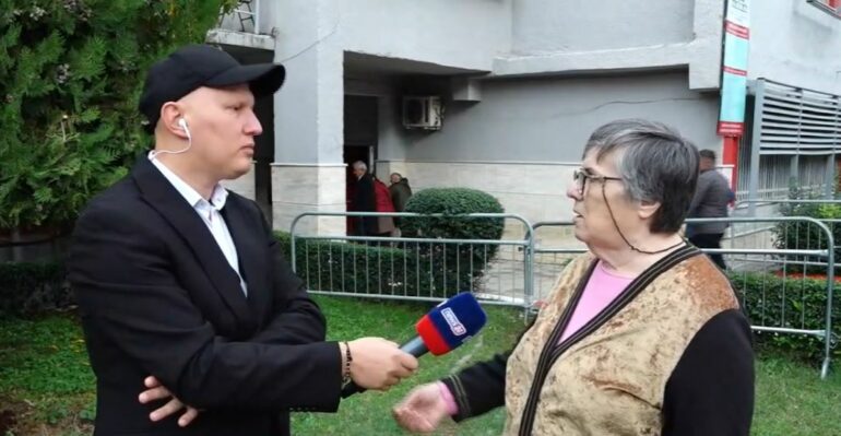 Gjyshja E Djalit Te Semure Me Leucemi