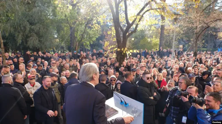 01000000 0aff 0242 028e 08dbffcddb60 W1023 R1 S