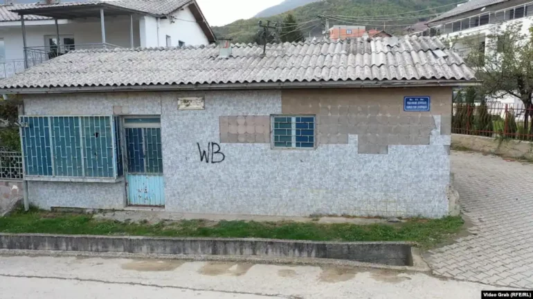 01000000 0aff 0242 483c 08dbfb2217eb W1023 R0 S