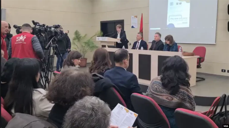 01000000 C0a8 0242 81da 08dbfa78752d W1023 R1 S