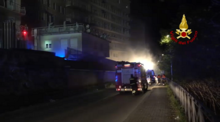 061803172 60e29354 802b 441e 8054 5f63e4f06e34