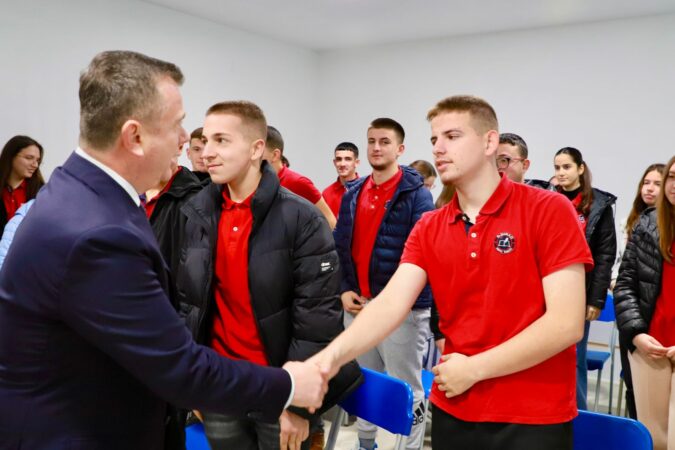 Af7e2604 9f1a 4a6e Bb1b B9112ce2c415