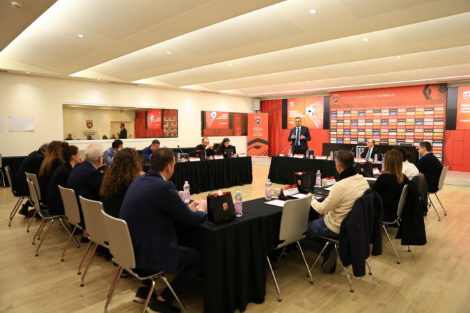 Departamenti Ligjor Mbledhje Administrata Licensimit Dhjetor 2023 2048x1365