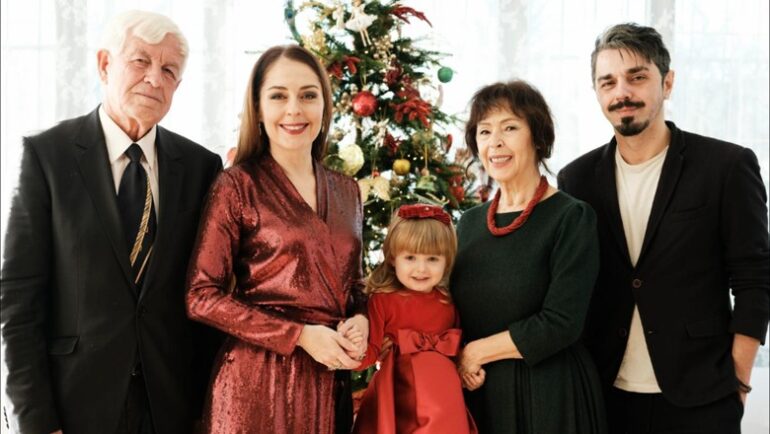 1704275153 Eliazaharia