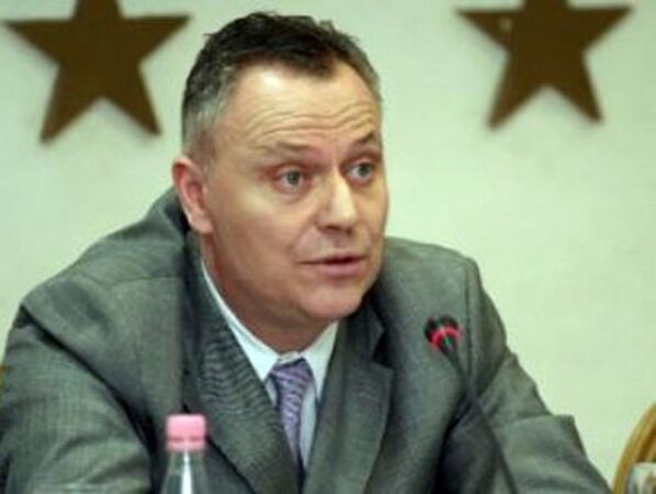 800 0 8a7012dd1f7440e05c644648d3e5708c