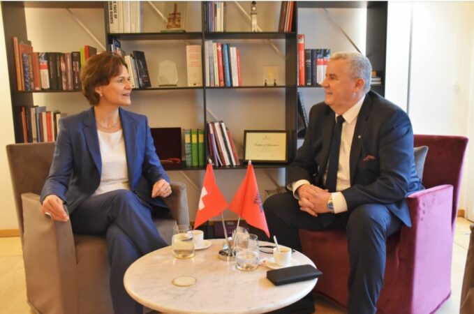 Ambasadorja Zvicerane1