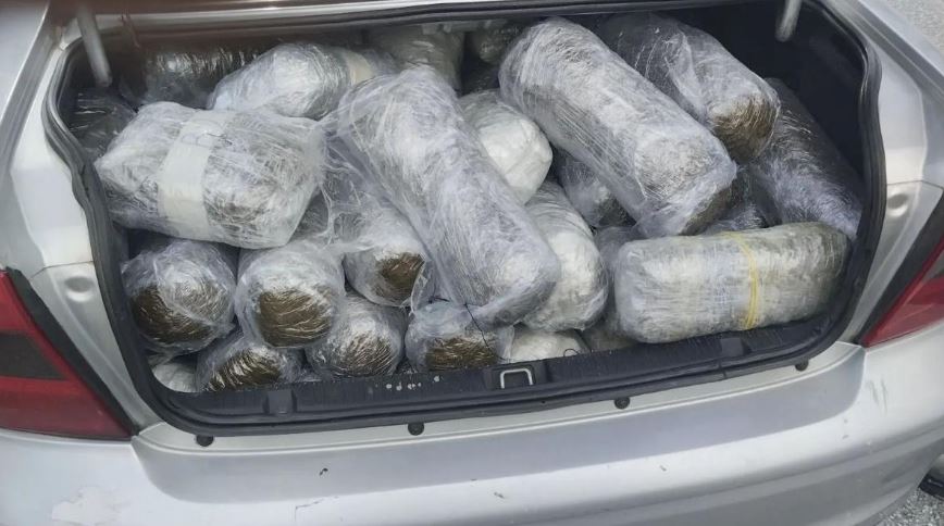 Lumë droge në Greqi, kapet tjetër ngarkesë me rreth 100 kg kanabis në Igumenicë