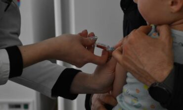 Vaksina Femije