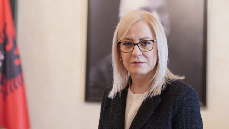 1685601834 1662999861linditanikolla