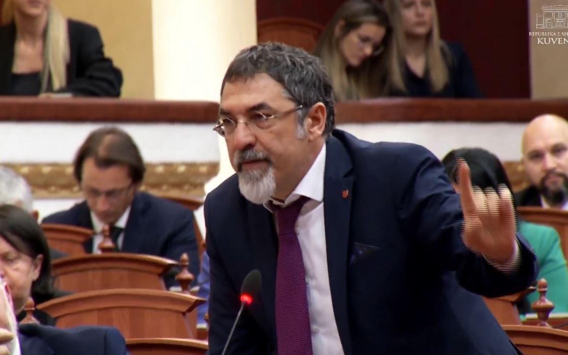 Çuçi kërkon që t’i hiqet fjala Bardhit: S’ka interpelancë për shpifje me Ramën, s’jemi në pazar këtu!