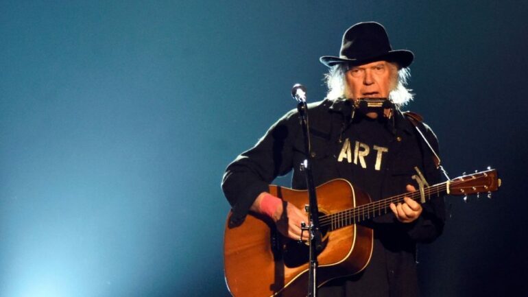 Neil Young 1542031255