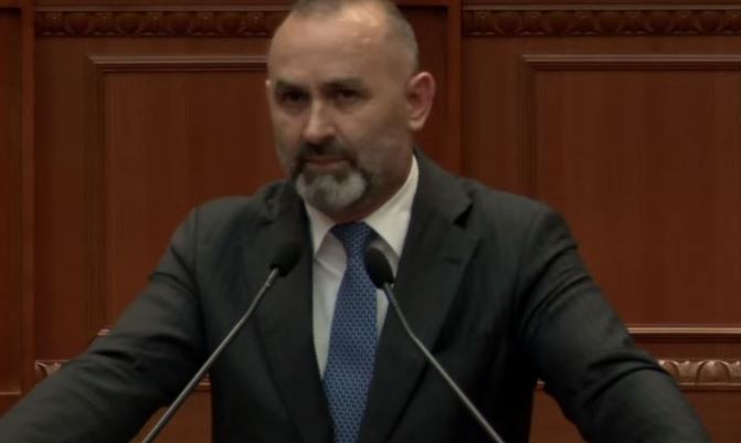“Do të lirohen menjëherë 700 persona, 400 të tjerë përfitojnë ulje dënimi”, Manja për amnistinë penale: Përjashtohen të dënuarit që…