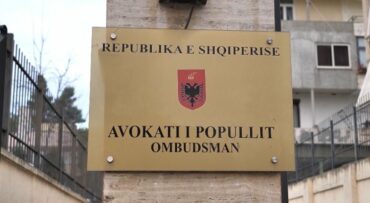 Avokati I Popullit1