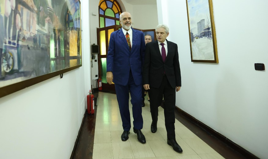 Ali Ahmeti 'Honorary Citizen' 'returns' Rama after 13 years in the ...