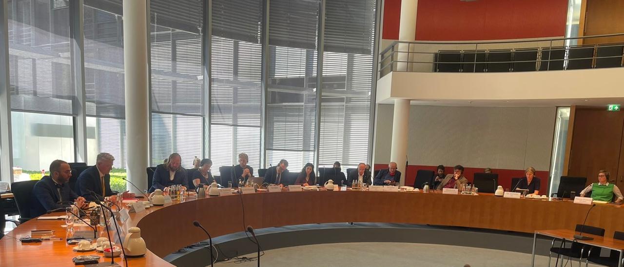 “Zgjedhorja”/ Bardhi dhe Gjekmarkaj takojnë zyrtarin e Bundestagut: Të reflektohen rekomandimet e OSBE-ODIRH!