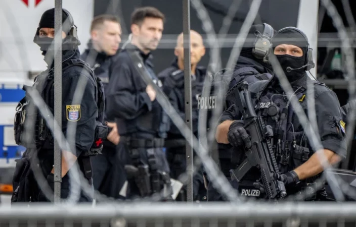 9c7d6703 Df06 460c Ba57 C62a9aa3f77a