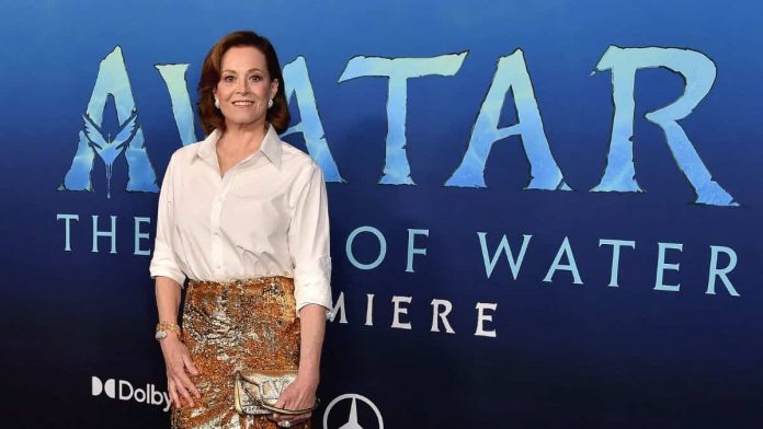 Avatar 2 Comment James Cameron A Rajeuni Lactrice Sigourney Weaver 1200 Min 696x392