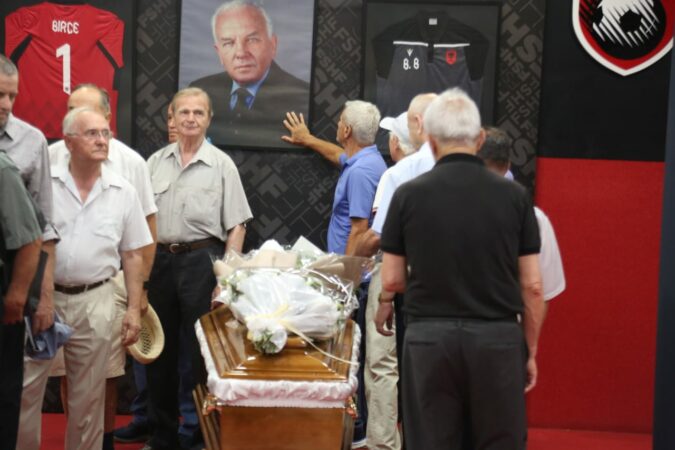 621a2ec5 449f 4e2f B9ff C2bced0bcc97